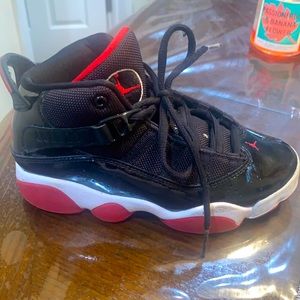 Jordan ring 6 boy used good condition